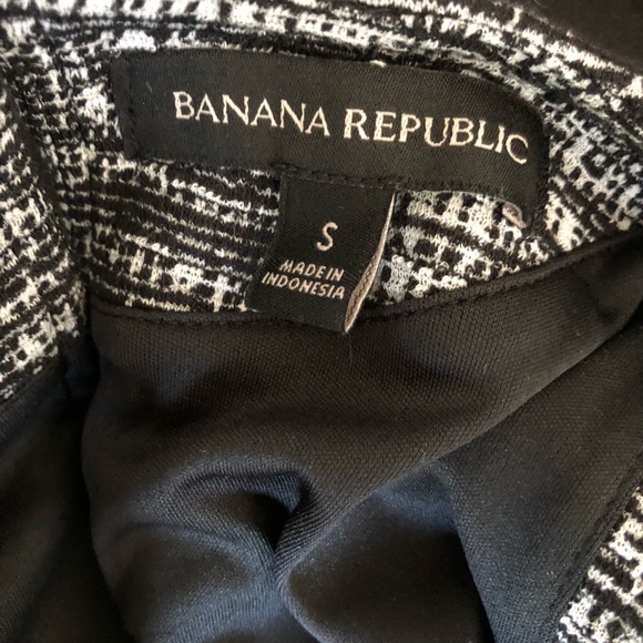 BANANA REPUBLIC WOMEN’S SLEEVELESS TOP - Picture 2 of 4